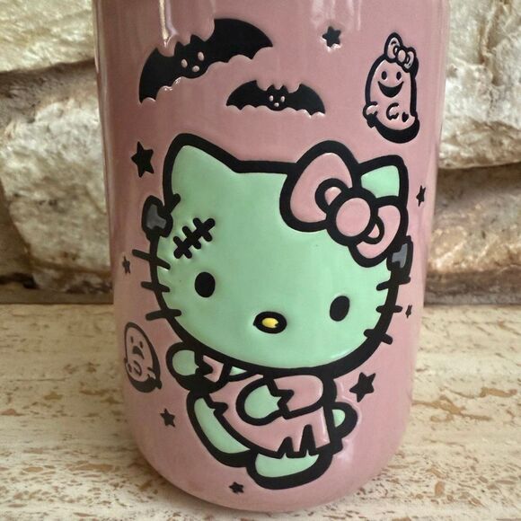 NWOT Hello Kitty Frankie ceramic jar/canister *please read description* - Picture 2 of 9